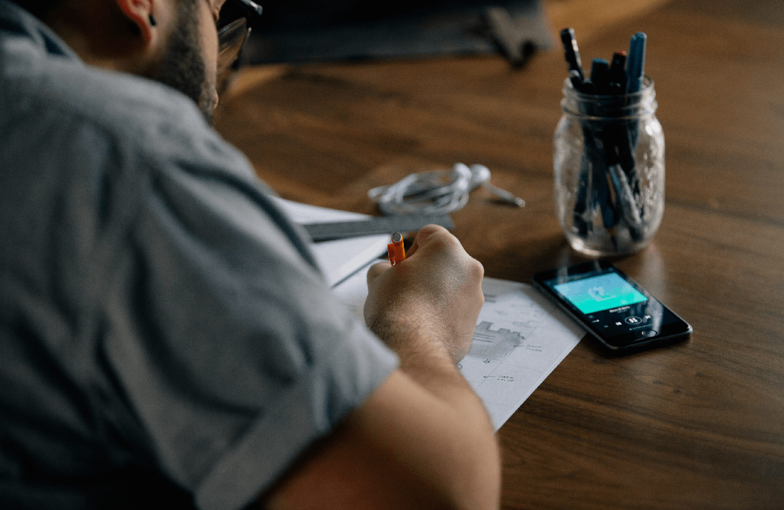 man-phone-pen